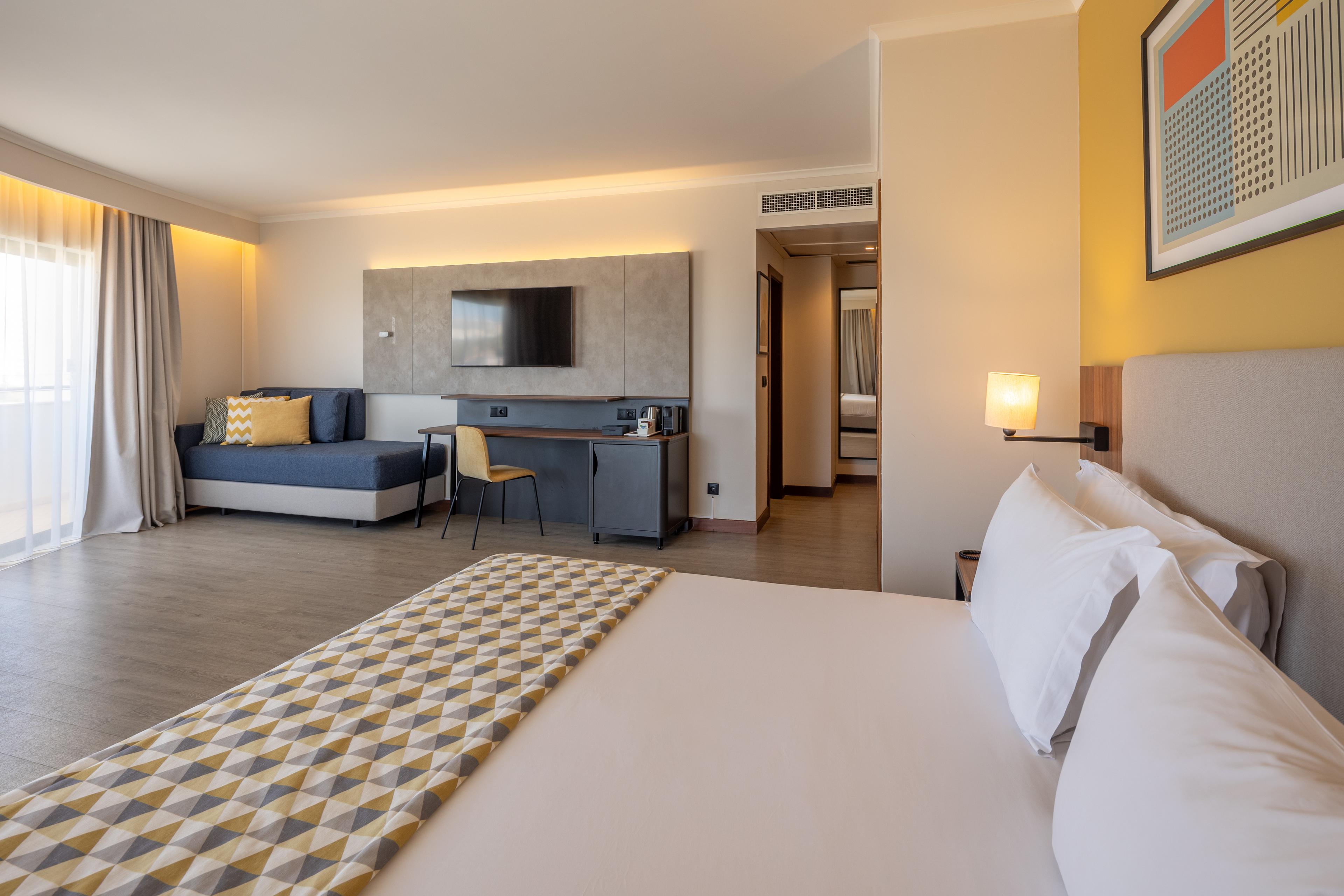 Double bed suite at Real Bellavista Hotel & Spa