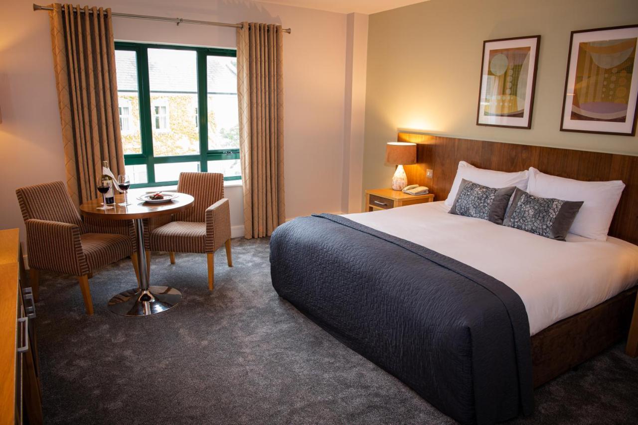 Double bed suite at Castle Dargan Golf Hotel