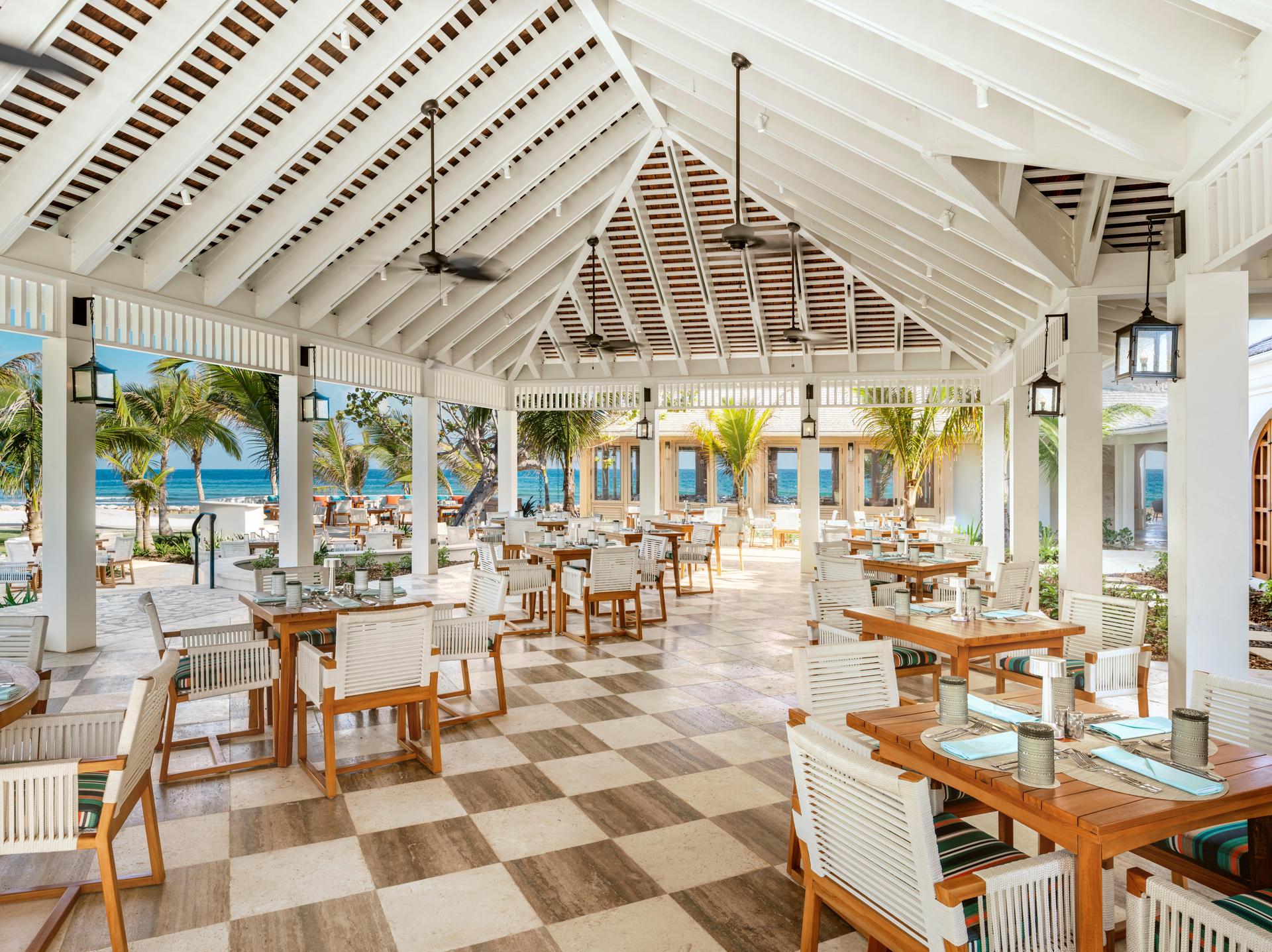 Dining room at Half Moon