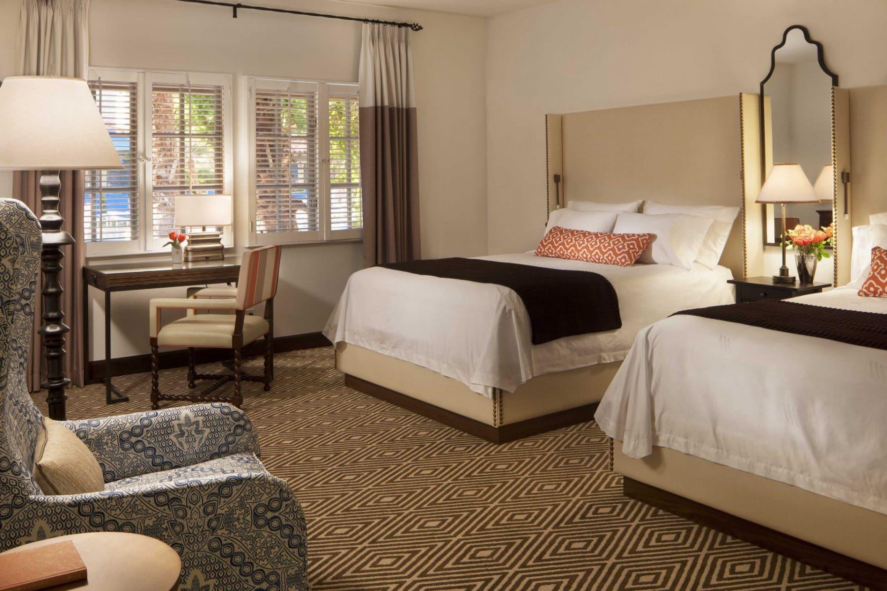 Twin bed suite at La Quinta Resort & Club