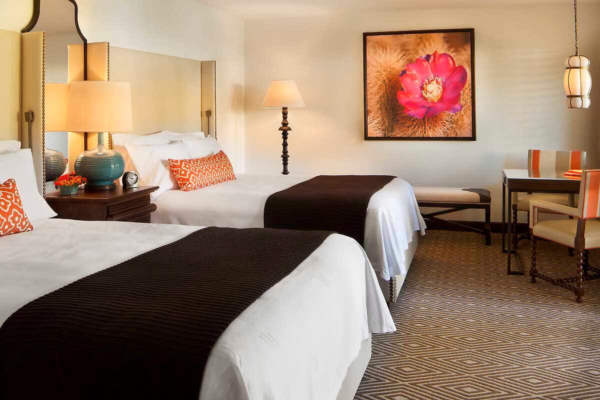 Twin bed suite at La Quinta Resort & Club