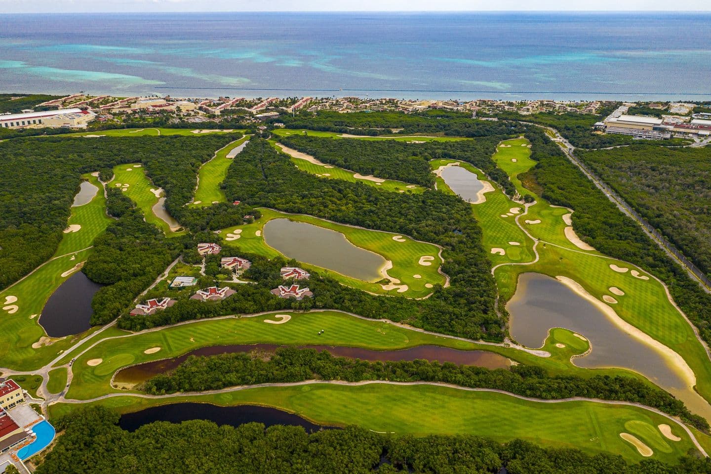 Overhead view of the Moon Palace Golf Club