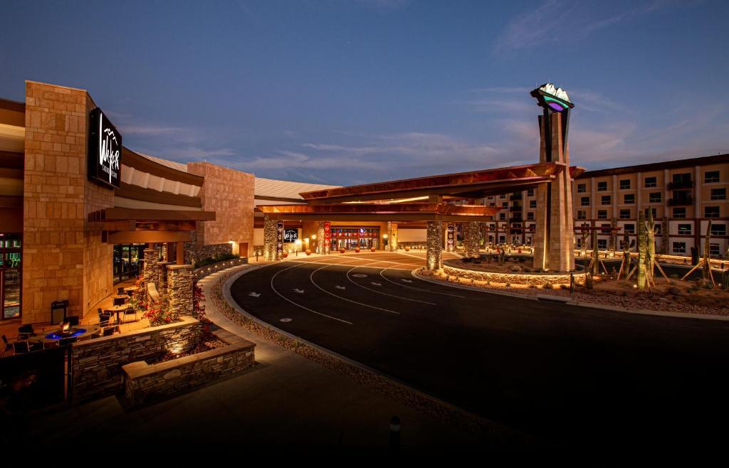 Front entrance to the We-Ko-Pa Resort
