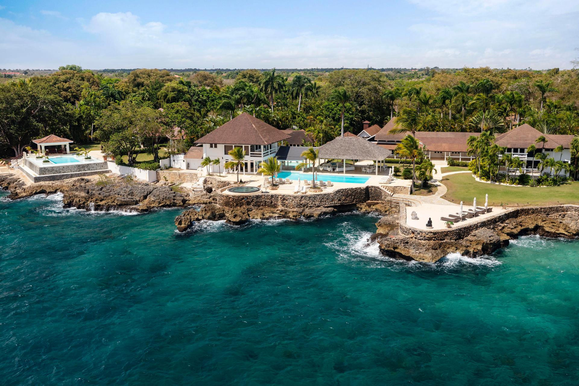 Panoramic view of a coastal villa at the Casa de Campo resort