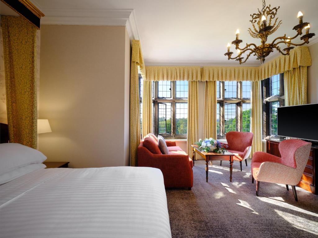 Modern double bed room at the Delta Hotels by Marriott Breadsall Priory Country Club