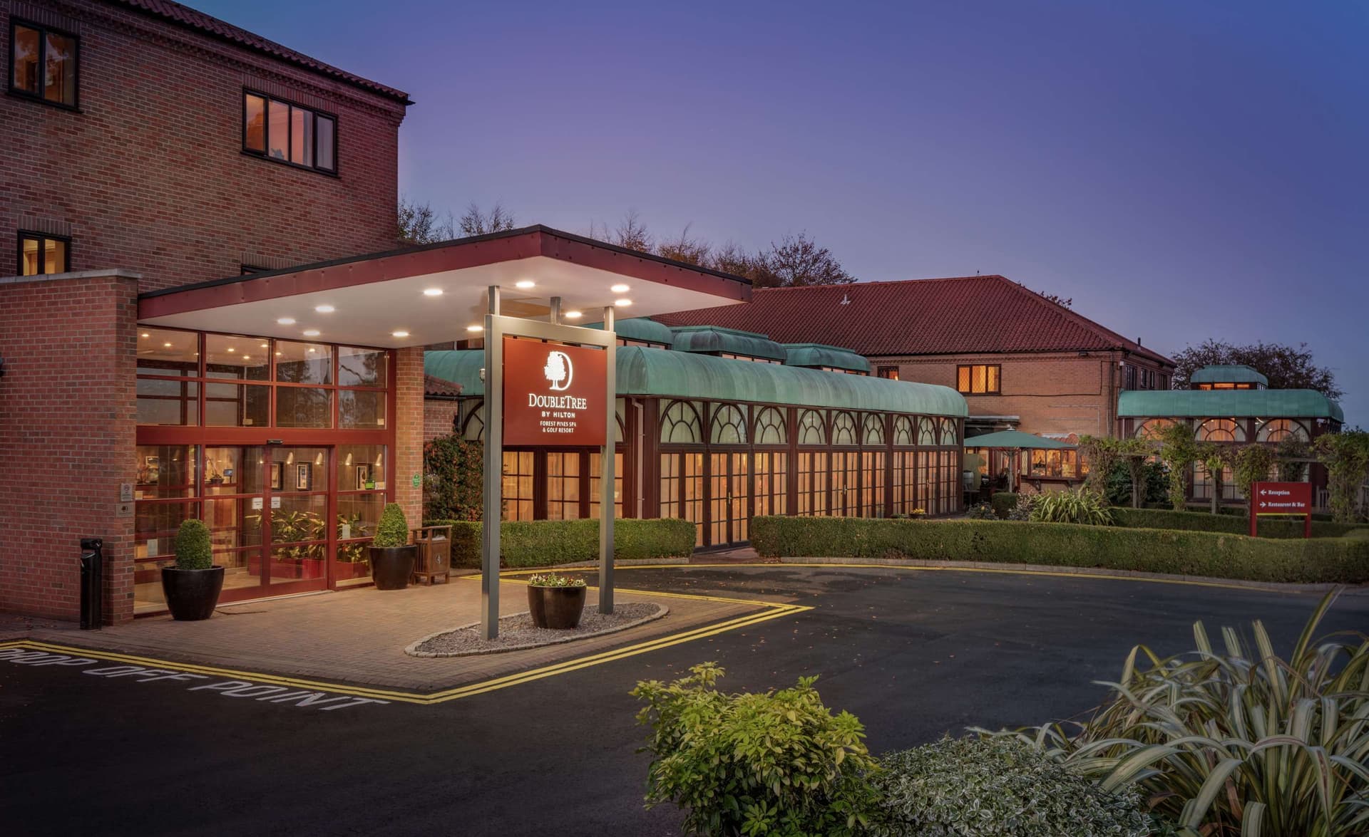 Front entrance to the Forest Pines Hotel, Spa & Golf Resort