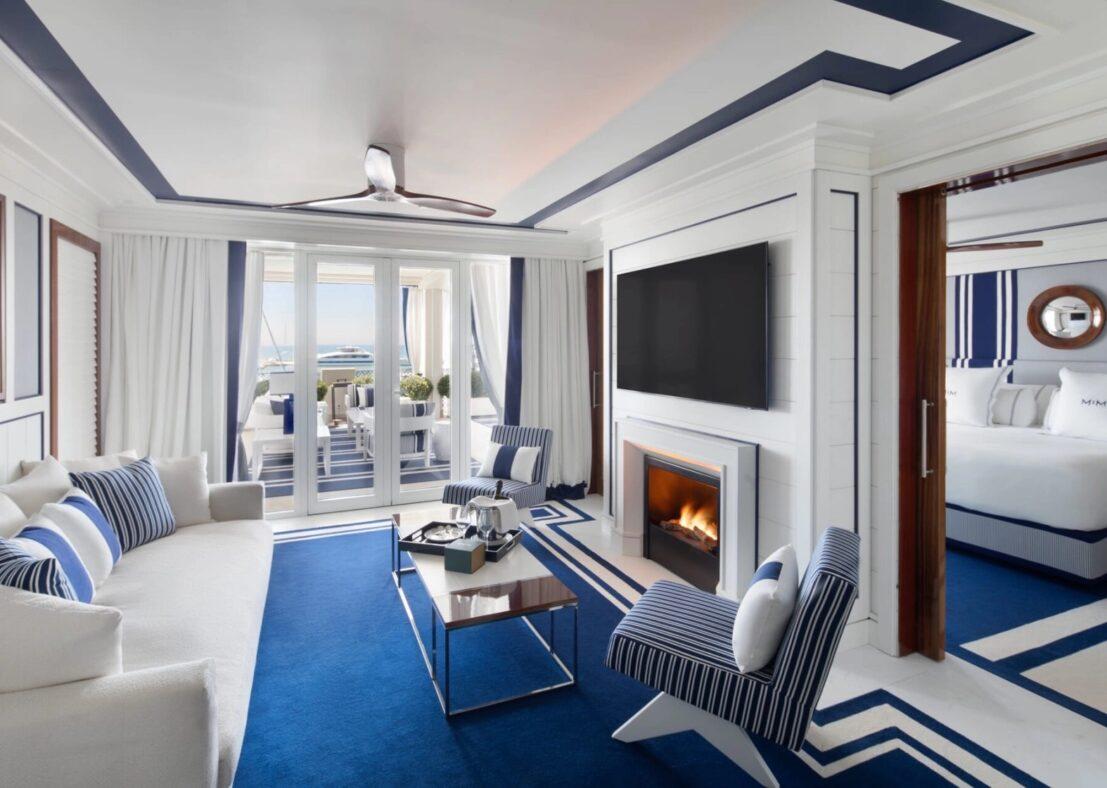 Living room as part of a suite at Hotel MiM Sotogrande Melia