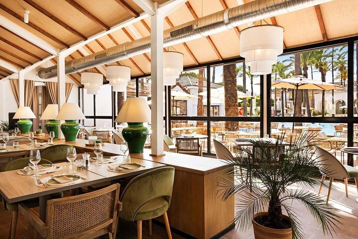 Indoor dining area at Inmood San Roque Hotel Sotogrande