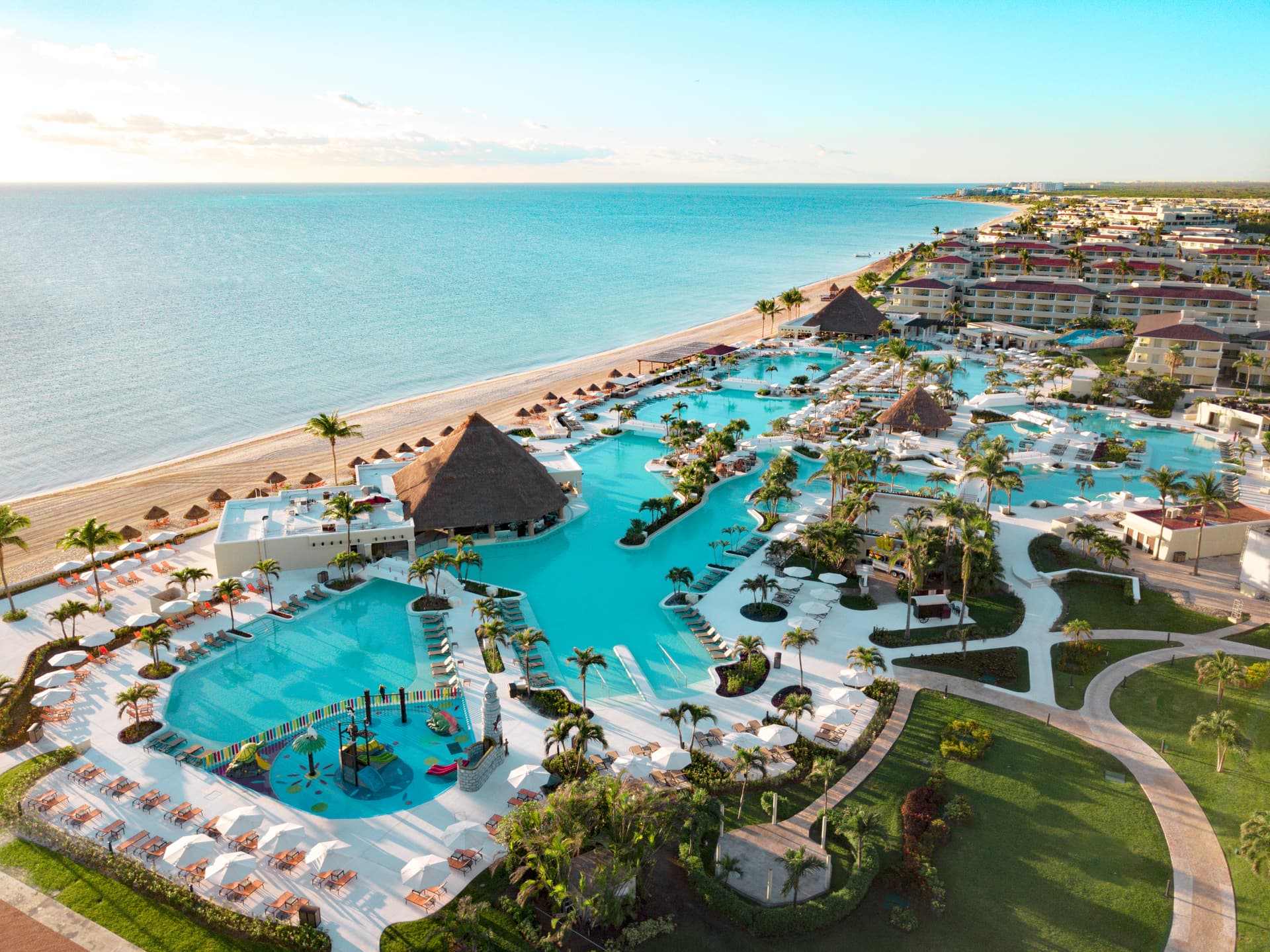 Overhead view of the outdoor swimming pool at Moon Palace