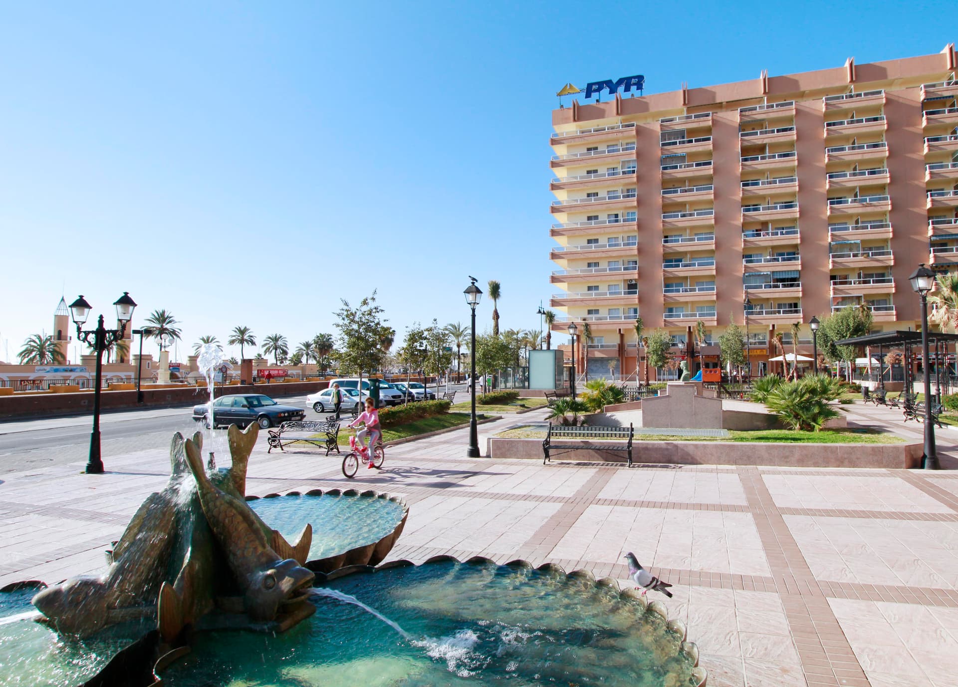 Exterior view of the PYR Fuengirola