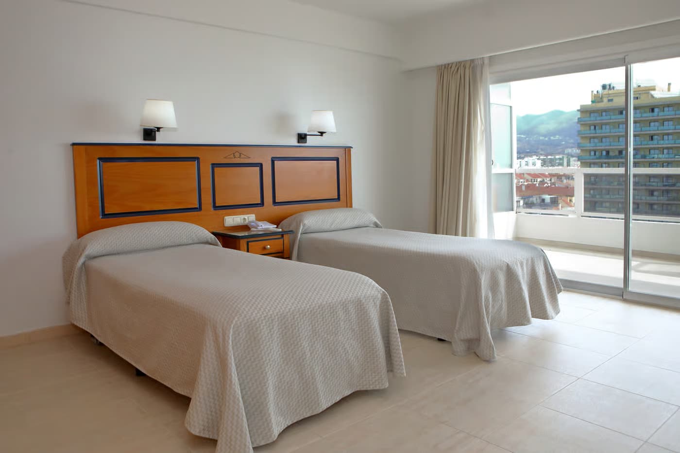 Twin bed room at the PYR Fuengirola hotel