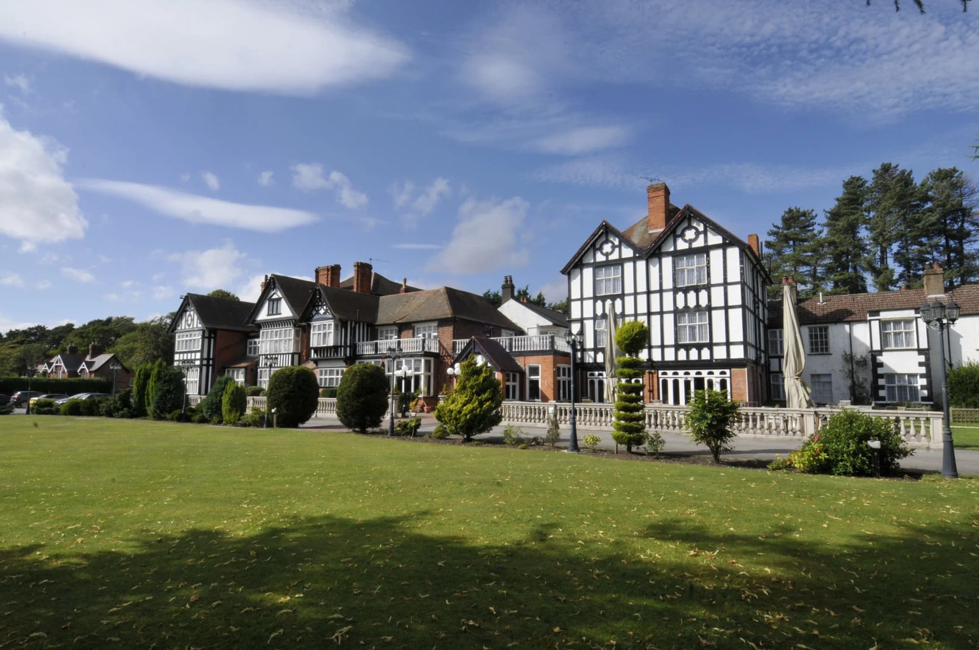 Panoramic view of The Golf Hotel at Woodhall Spa Hotel