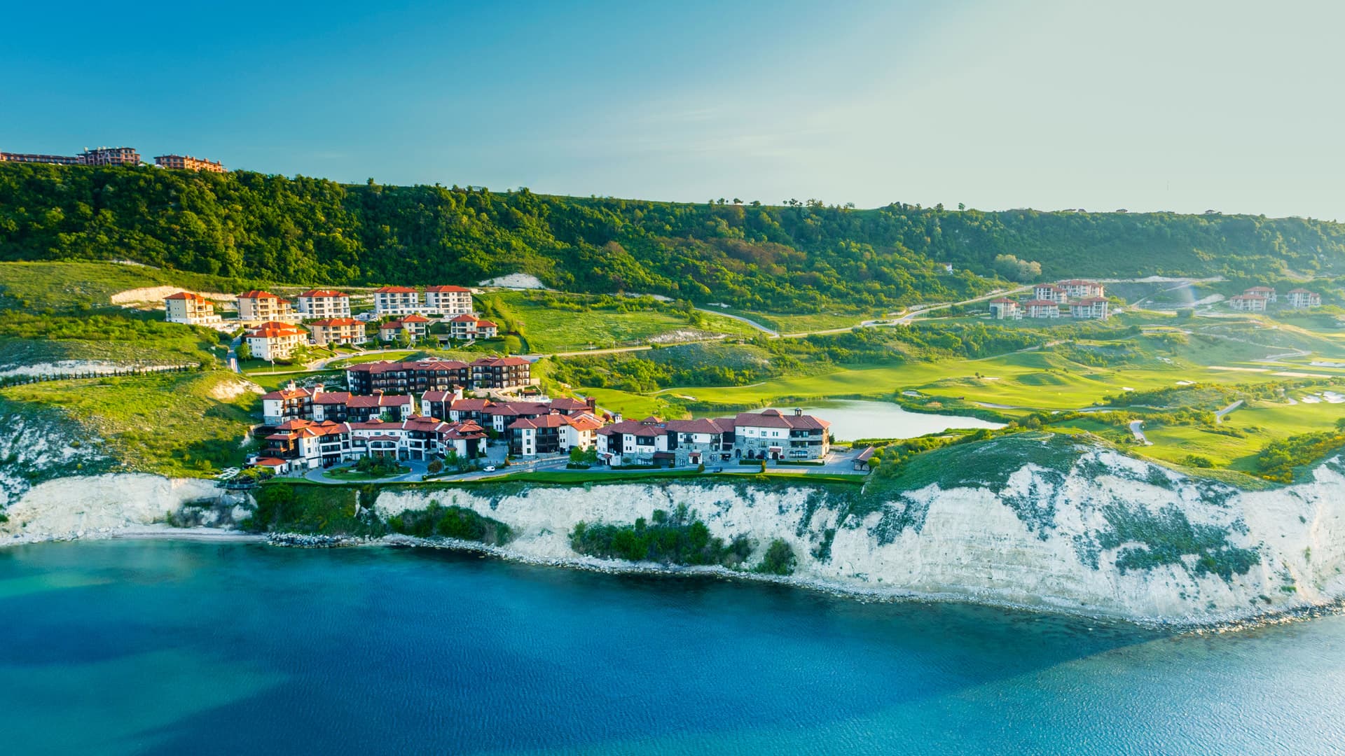 Panoramic view of the Thracian Cliffs Golf & Beach Resort