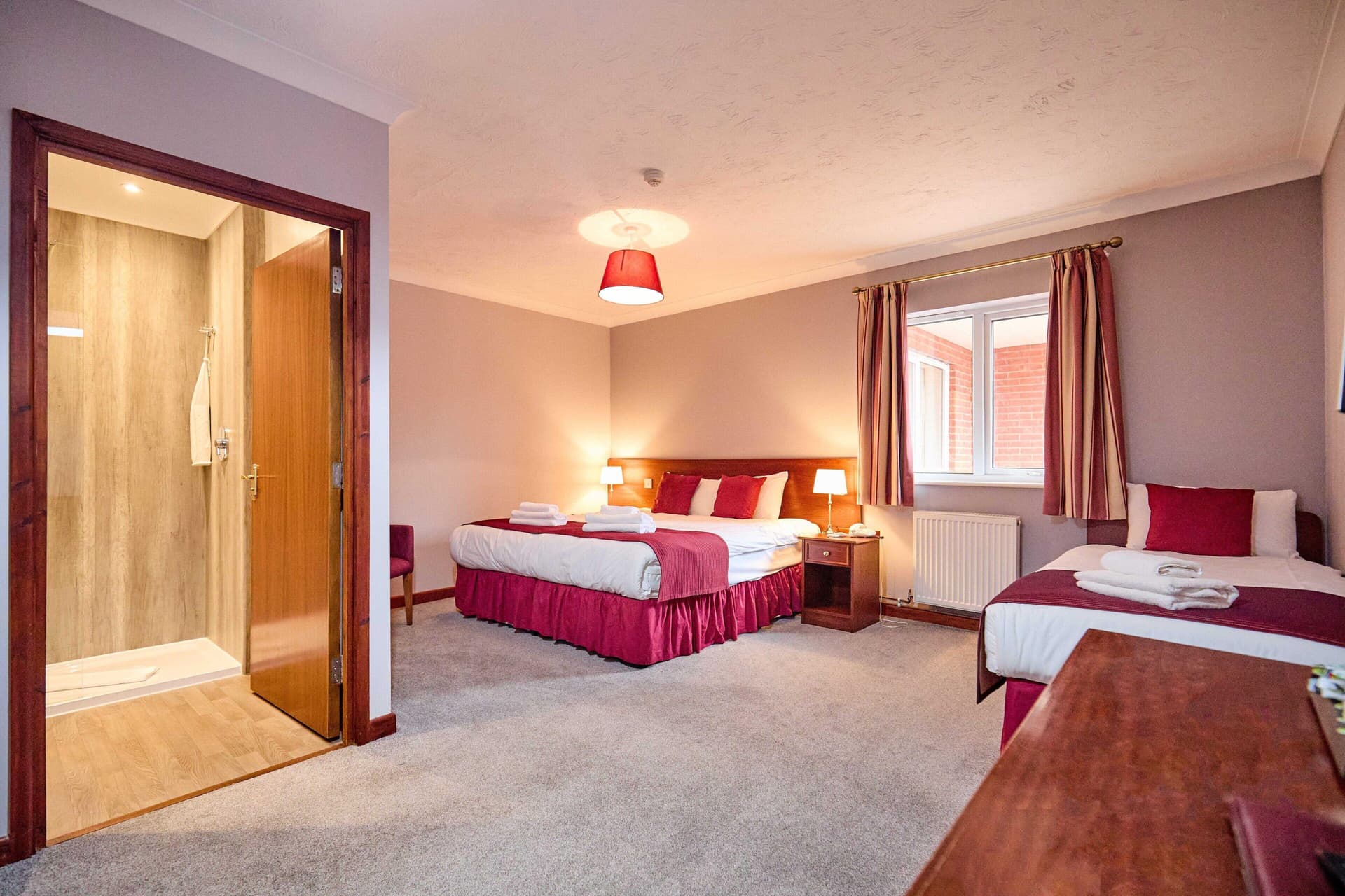 Double bed room at the Wensum Valley Hotel, Golf & Country Club