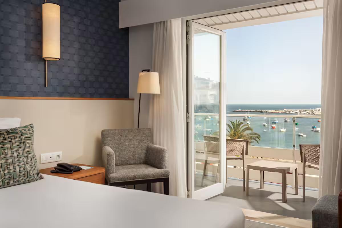 Double bed suite with balcony views at Hotel Baia