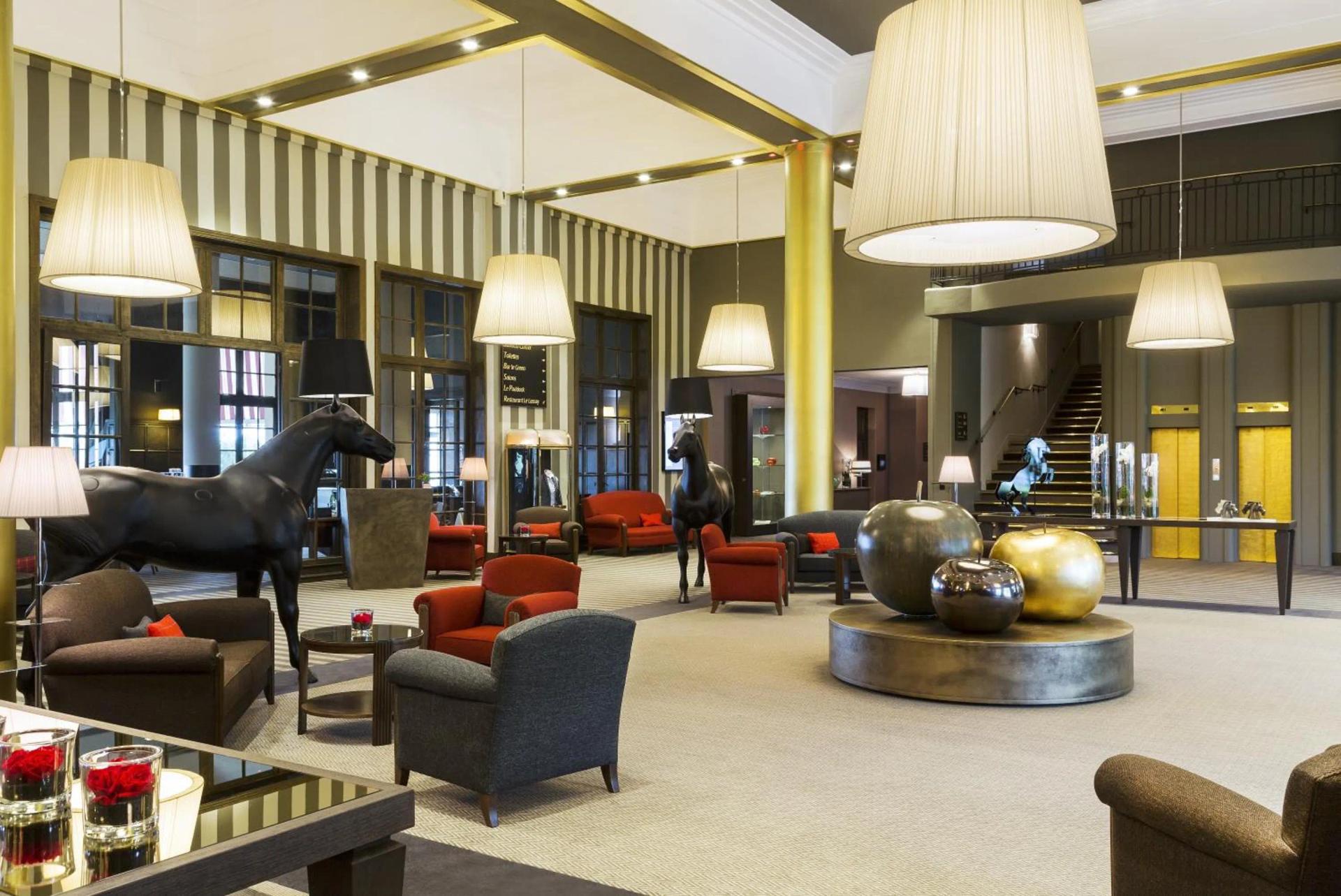 Reception and lounging area at the Hotel Barriere L'Hotel du Golf