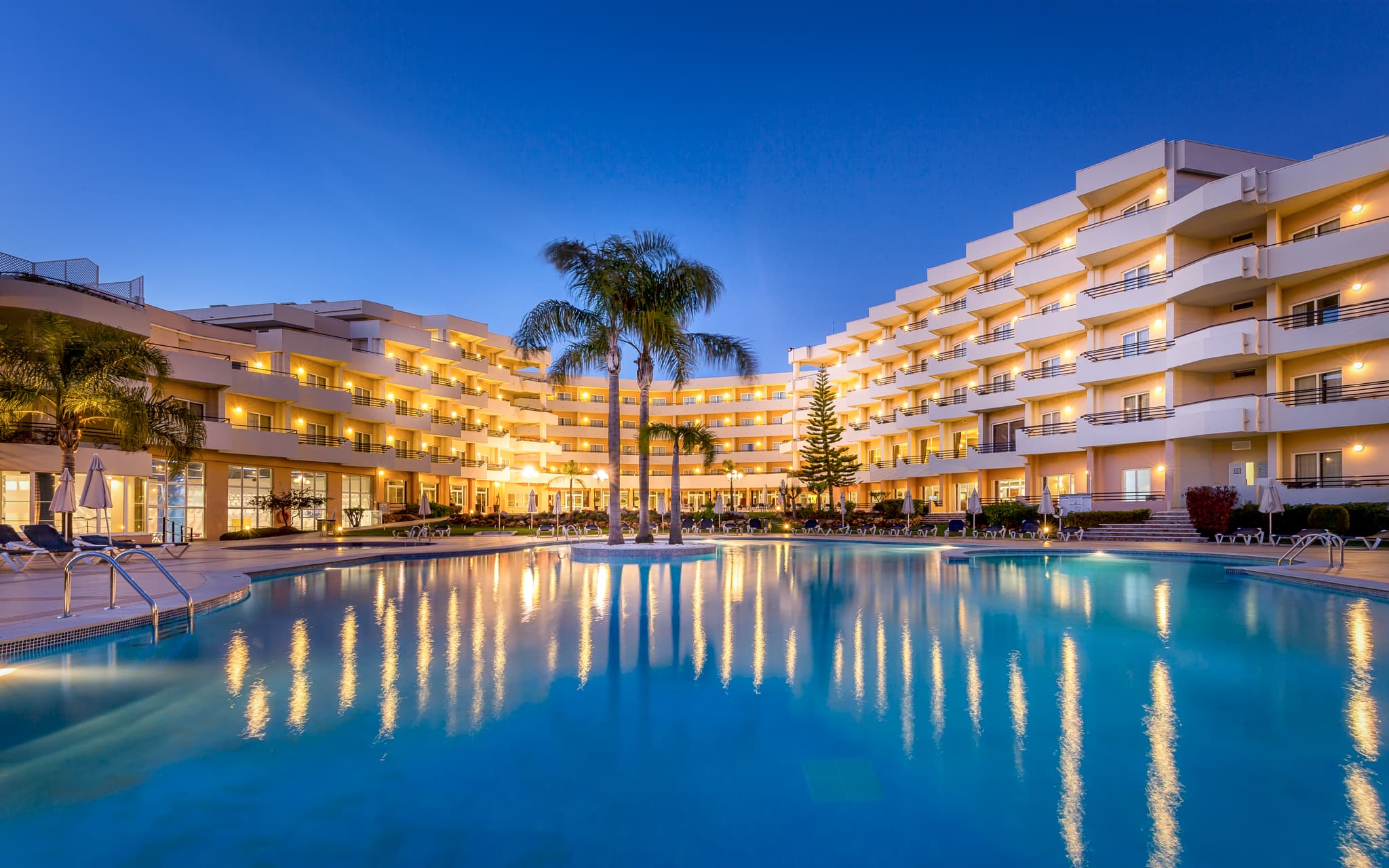 Panoramic view of Hotel Vila Gale Nautico