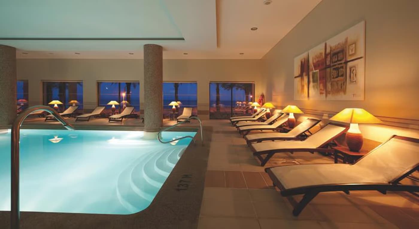 Indoor pool part of the spa facilities at Hotel Vila Gale Santa Cruz Hotel