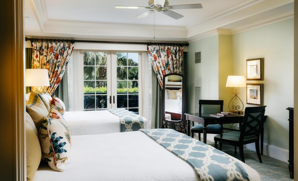 Twin bed suite at Kiawah Island Golf Resort