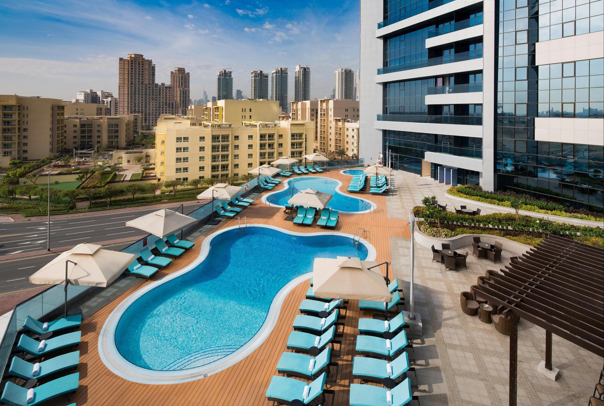 Overhead view of the rooftop pool at Millennium Place Dubai Marina