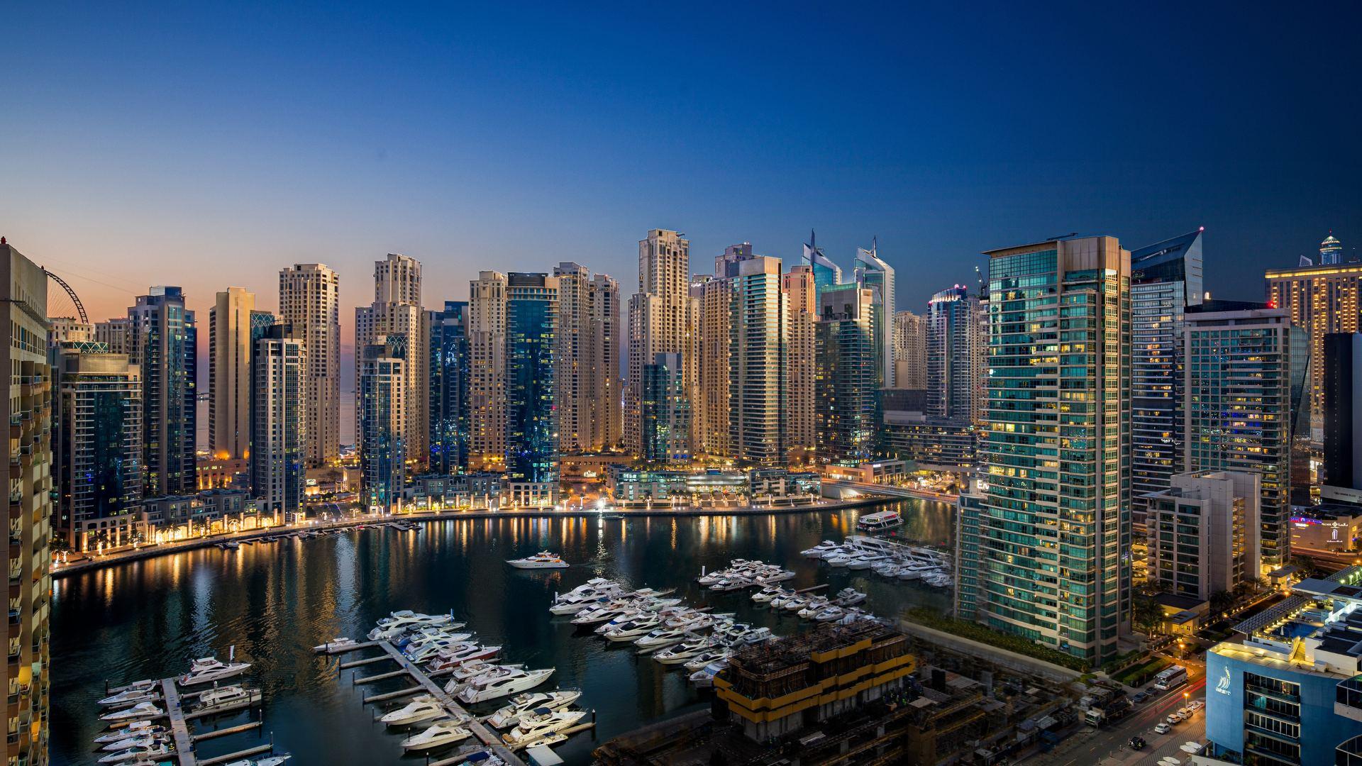 Overhead view of the docks at Millennium Place Dubai Marina
