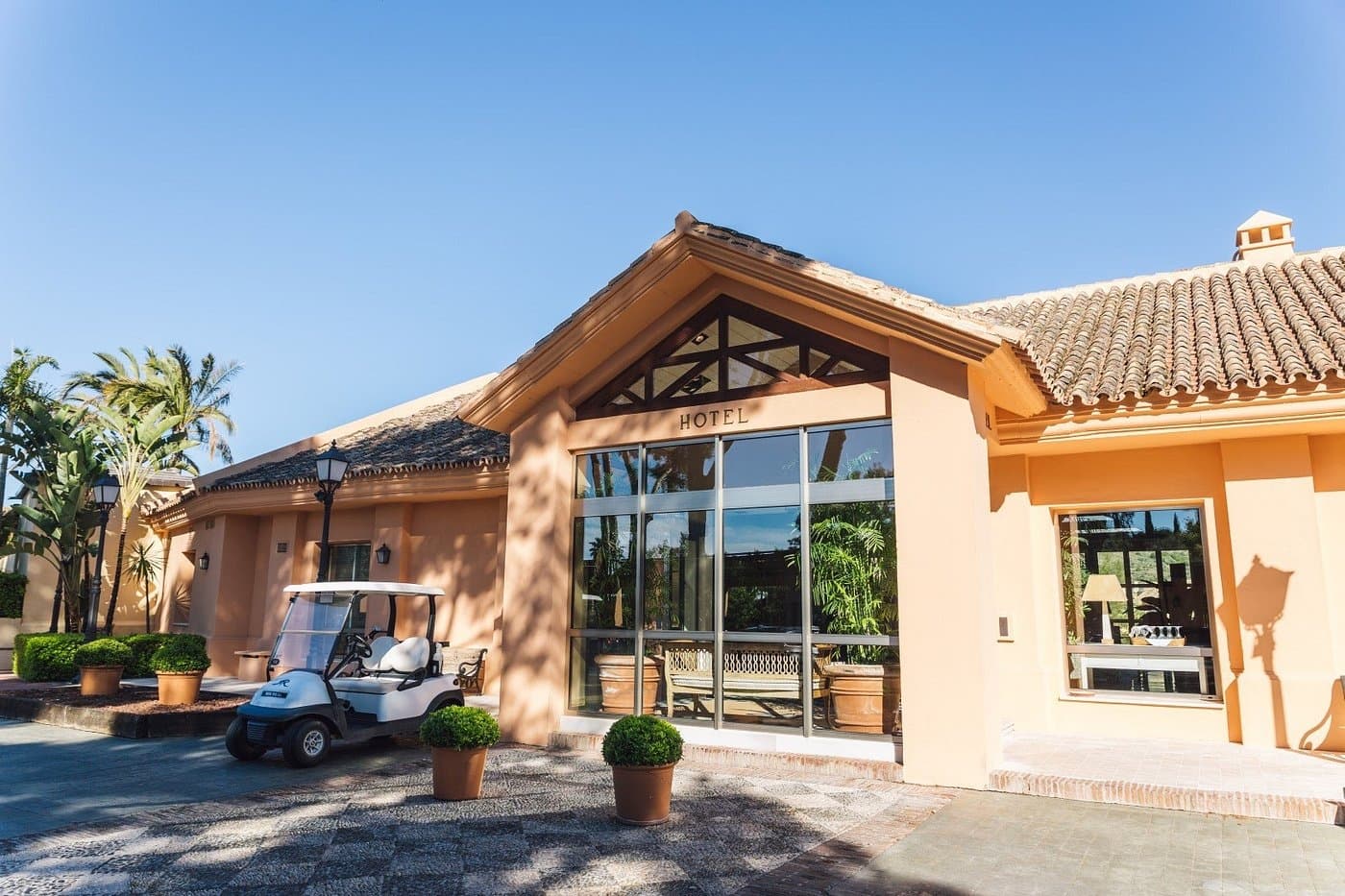Front entrance to the Rio Real Golf & Hotel