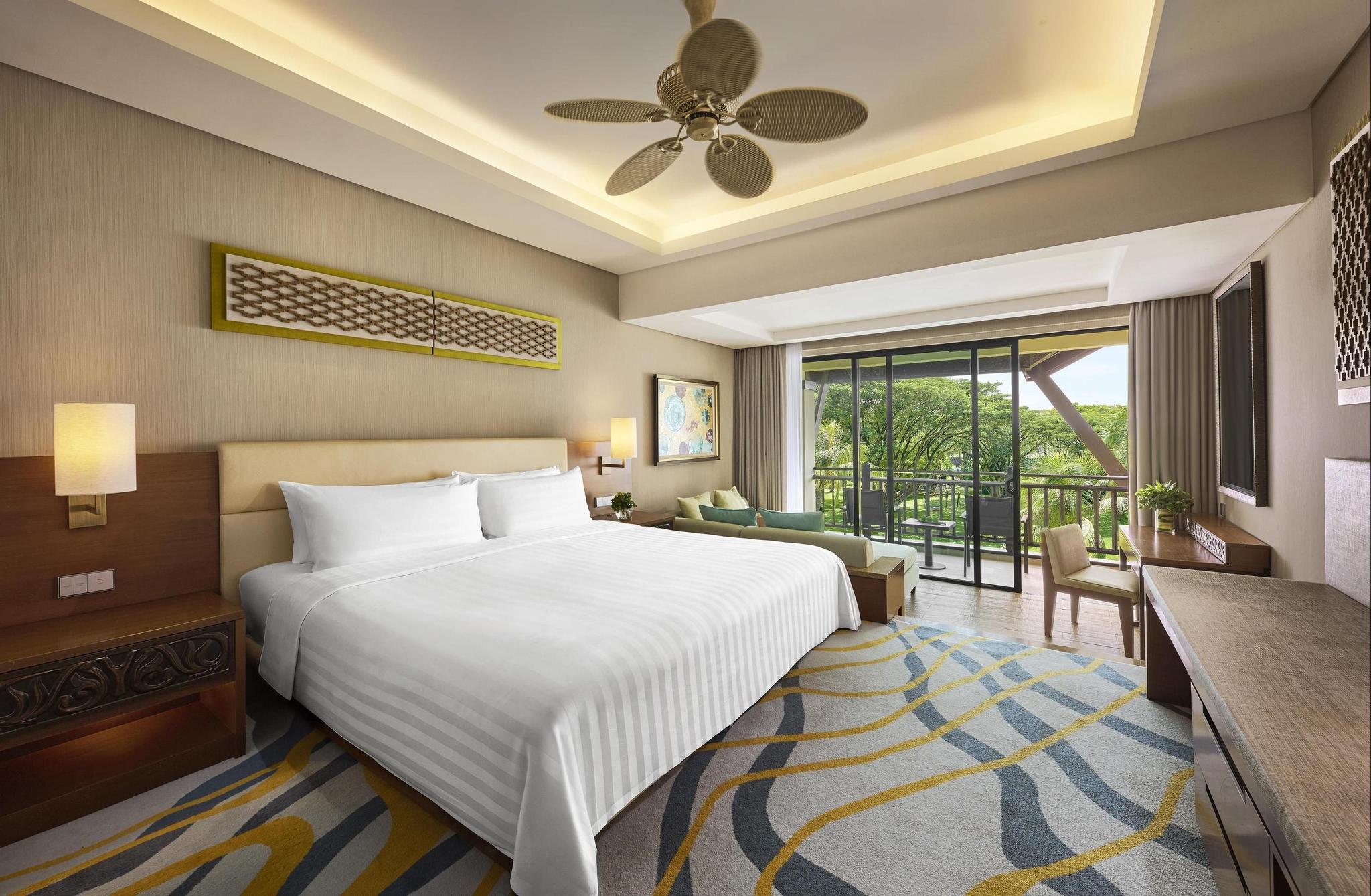 Double bed suite at Shangri-La’s Rasa Ria Resort & Spa