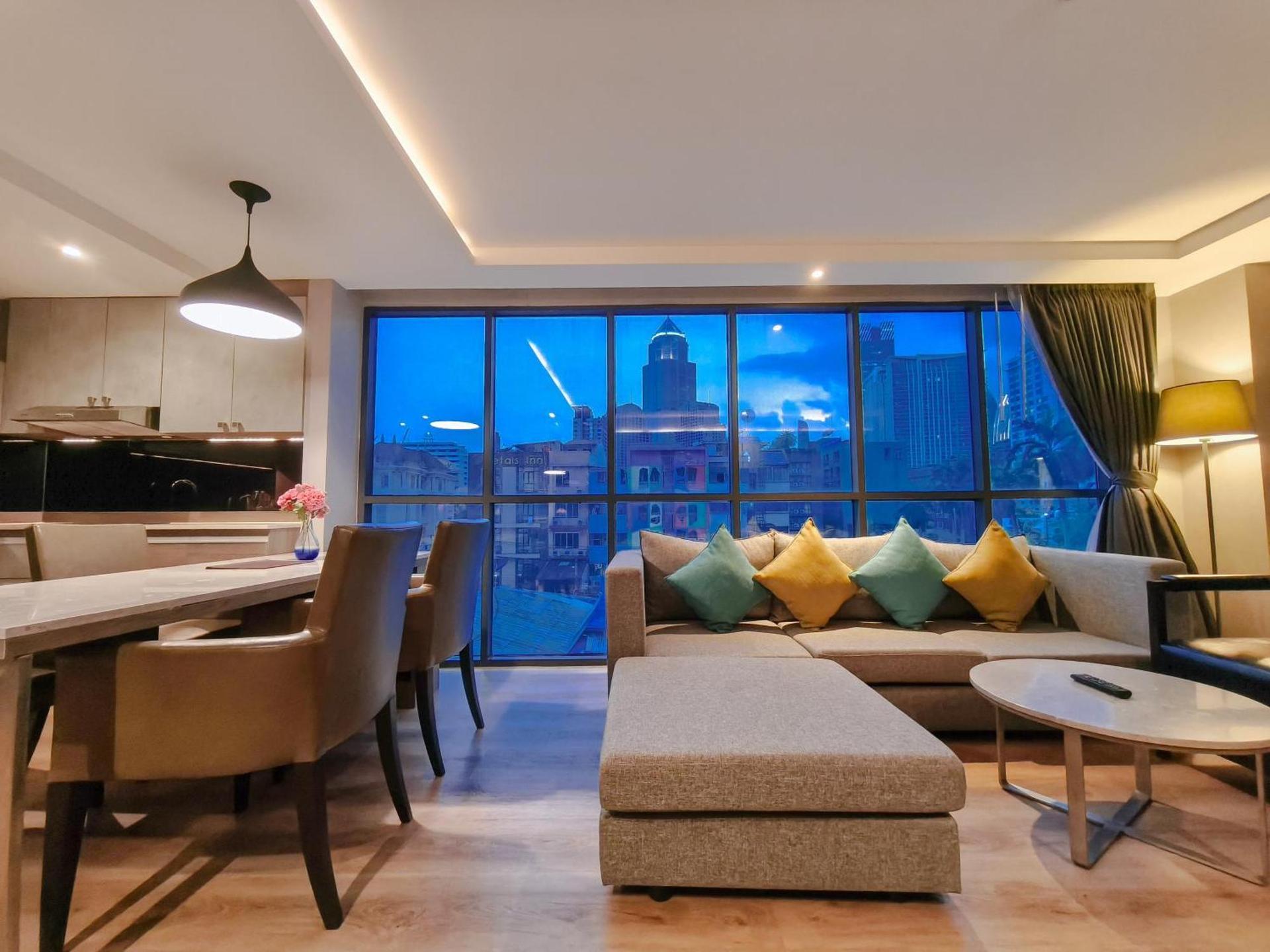 Living room as part of a suite at Citrus Suites