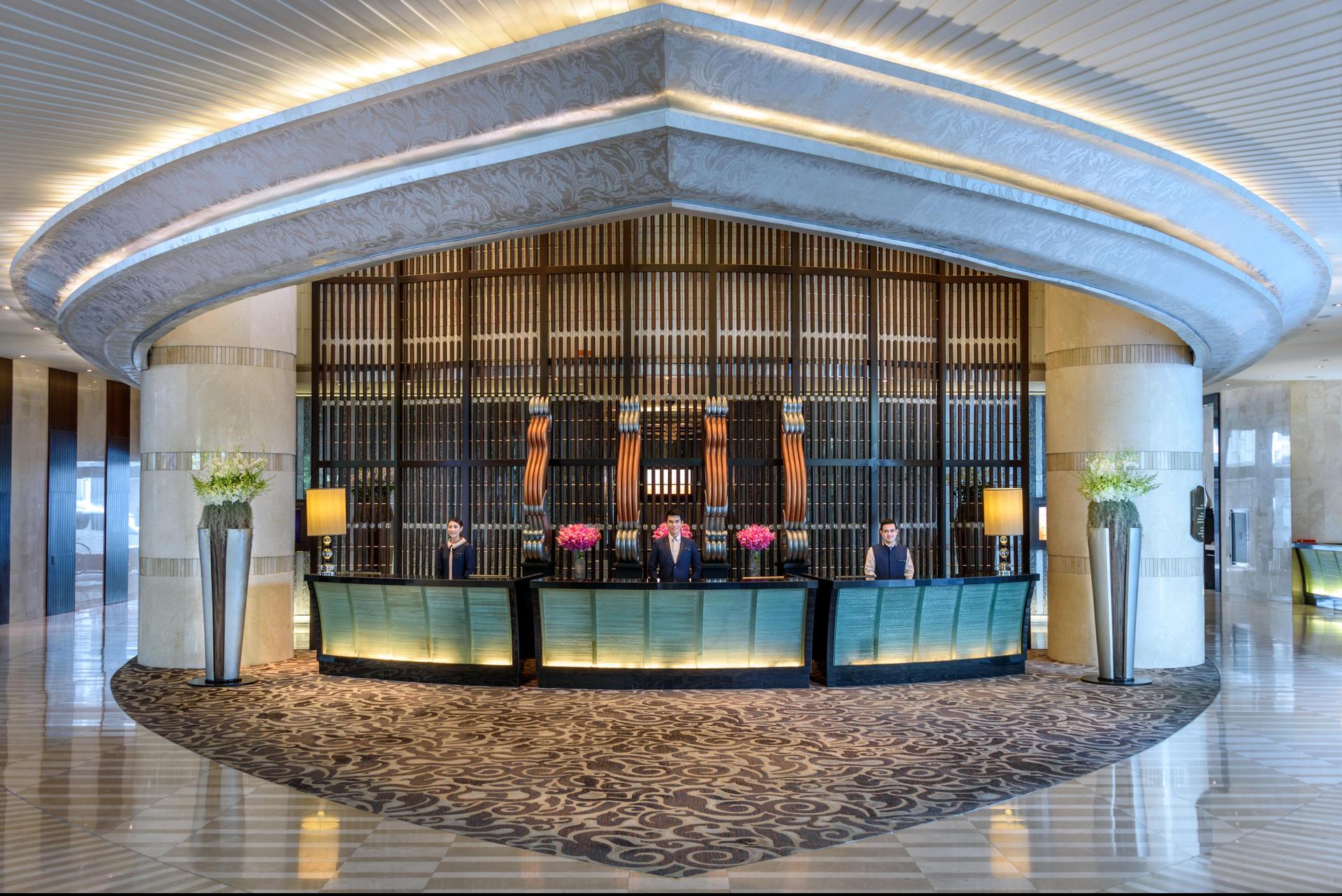 Front desk at Hilton Bangkok Grande Asoke