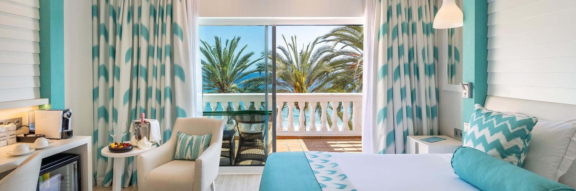 Double bed suite at Hotel Nixe Palace