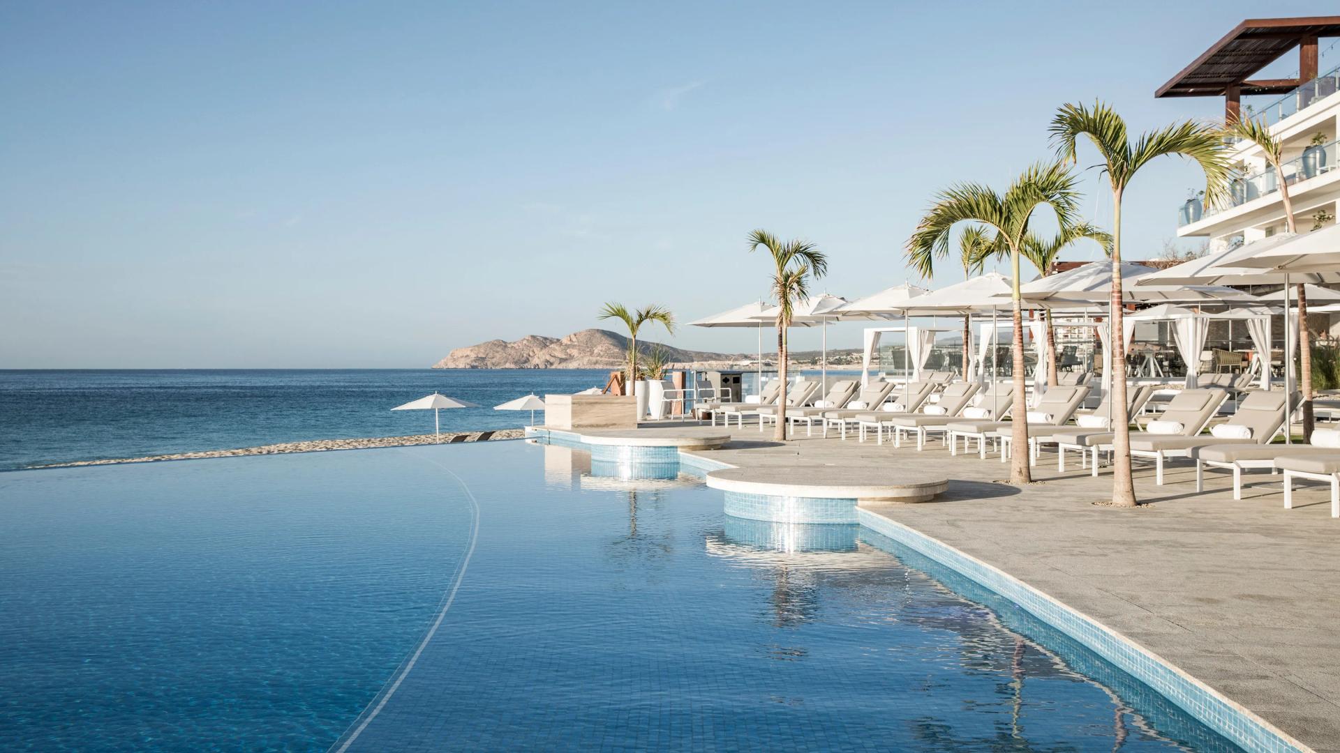 Panoramic view of the outdoor swimming pool at Le Blanc Spa Resort