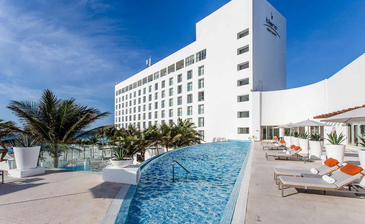 Panoramic view of Le Blanc Spa Resort