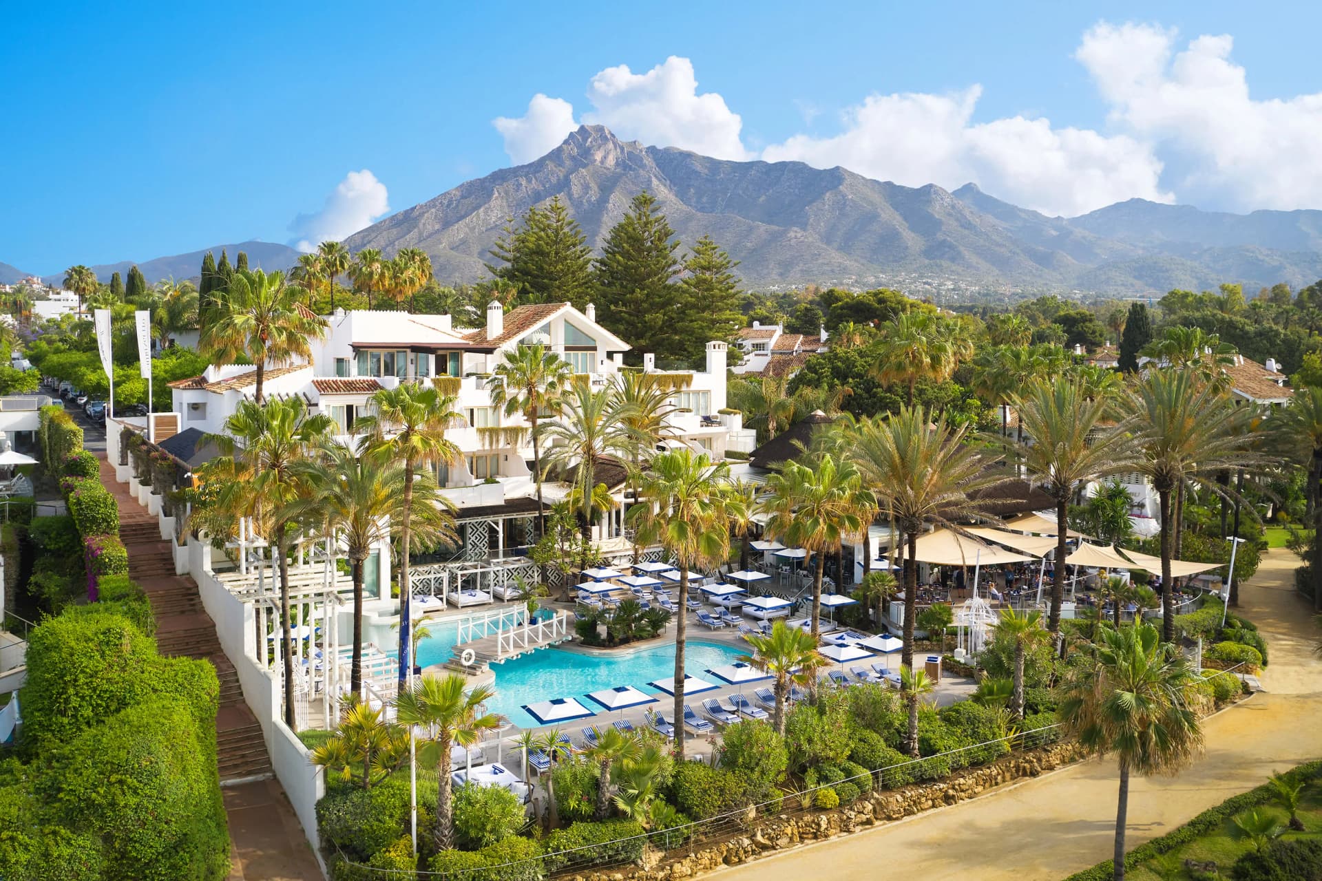 Overhead view of Puente Romano Beach Resort