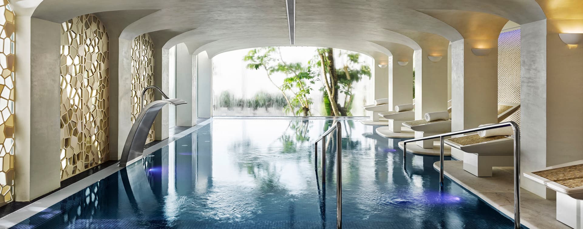 Indoor pool as part of the spa facilities at Puente Romano Beach Resort