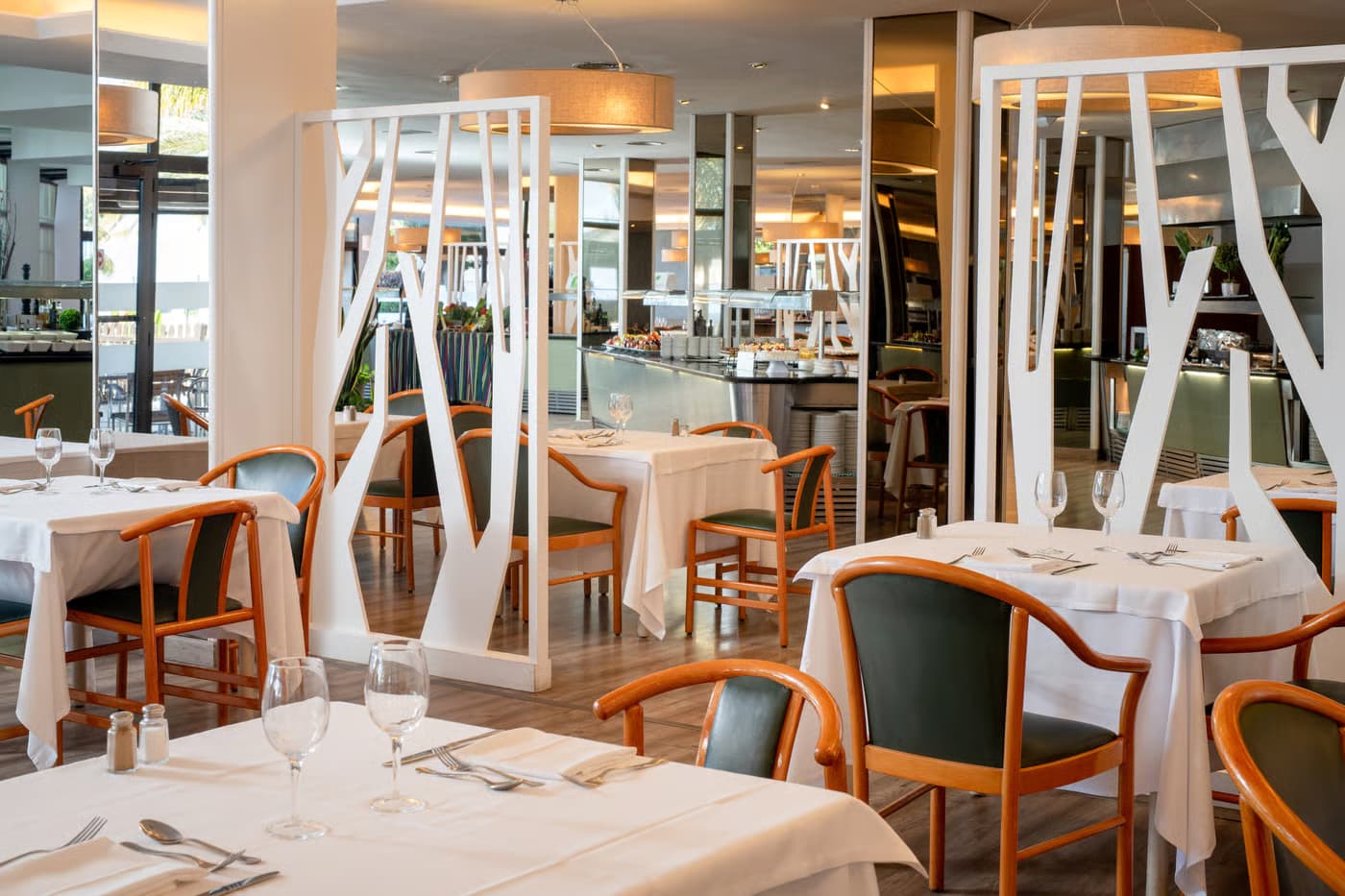 Indoor dining room at Alexandre Teguise Playa