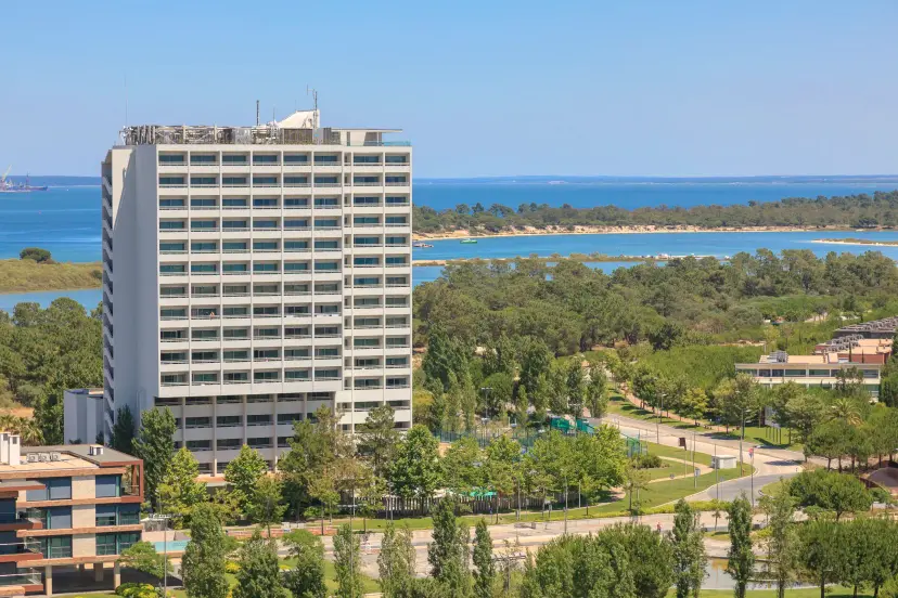 The Pearl Troia