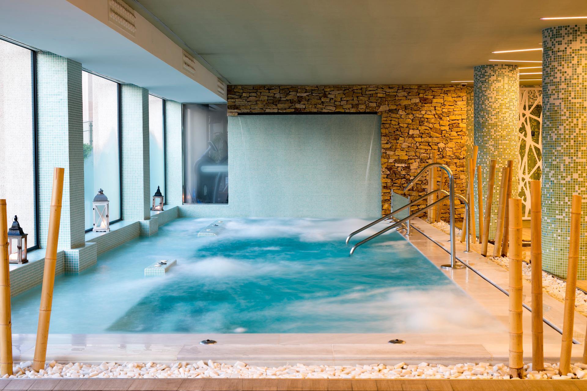 Indoor swimming pool at Hotel Golf Almerimar