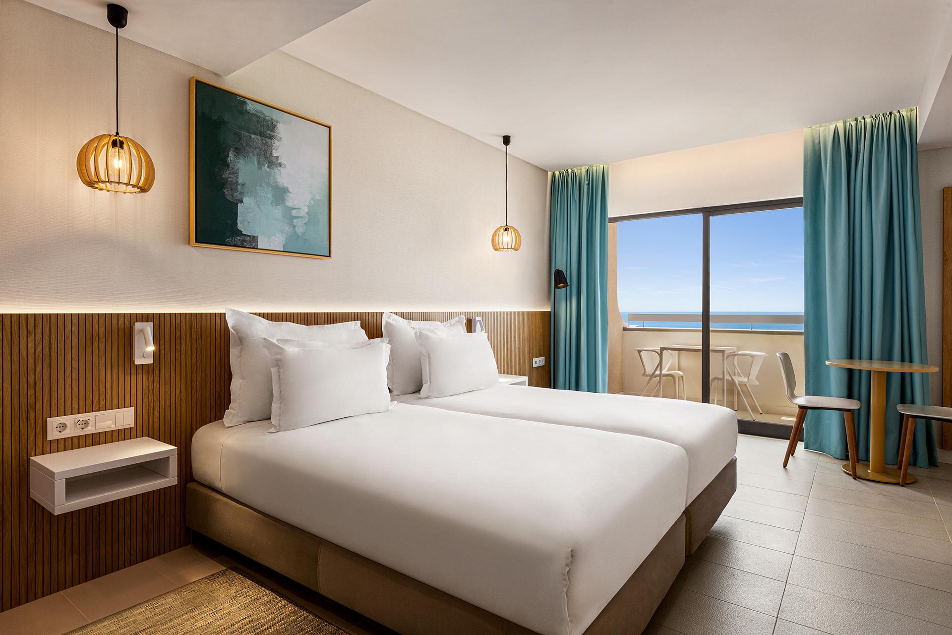 Double bed room at the Wyndham Residences Alvor Beach