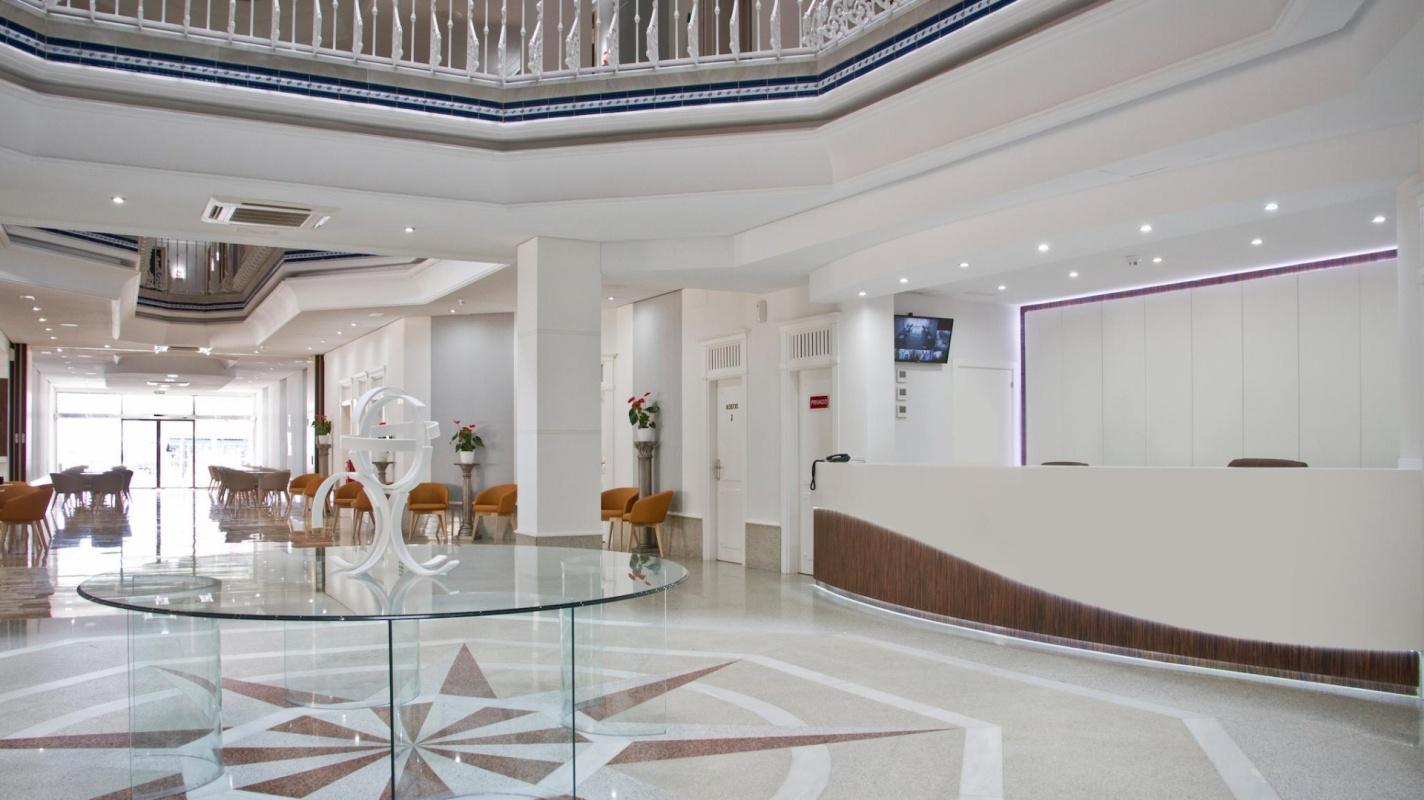 Reception at Delfines Hotel & Suites