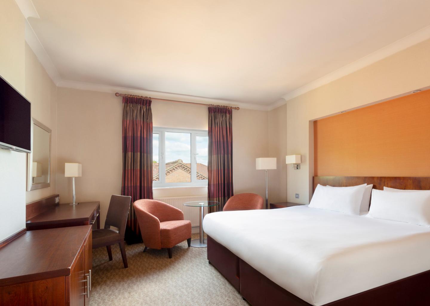 Modern double bed room at the Forest Pines Hotel, Spa & Golf Resort