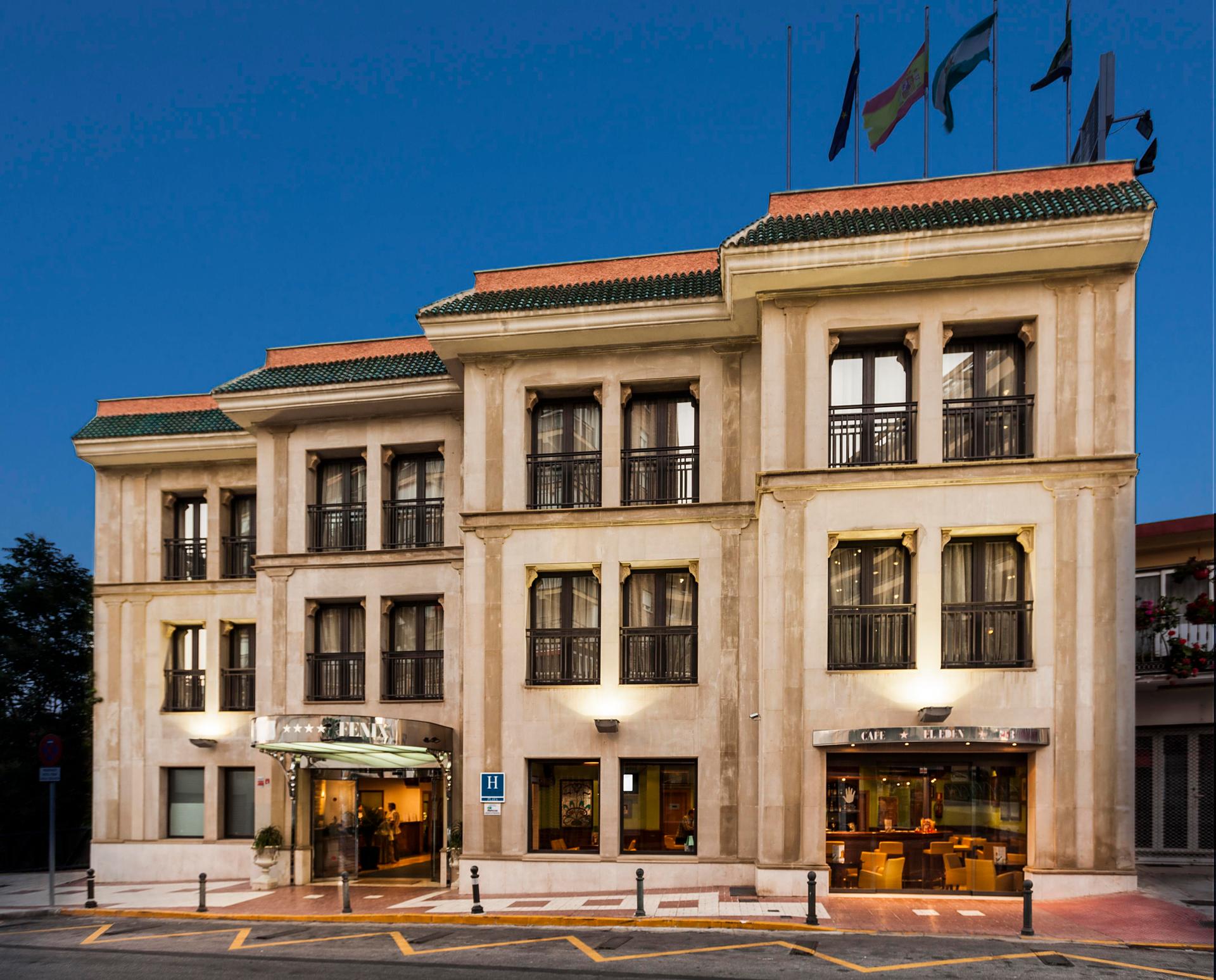 Front entrance to the Hotel Fenix Torremolinos - Adults Only