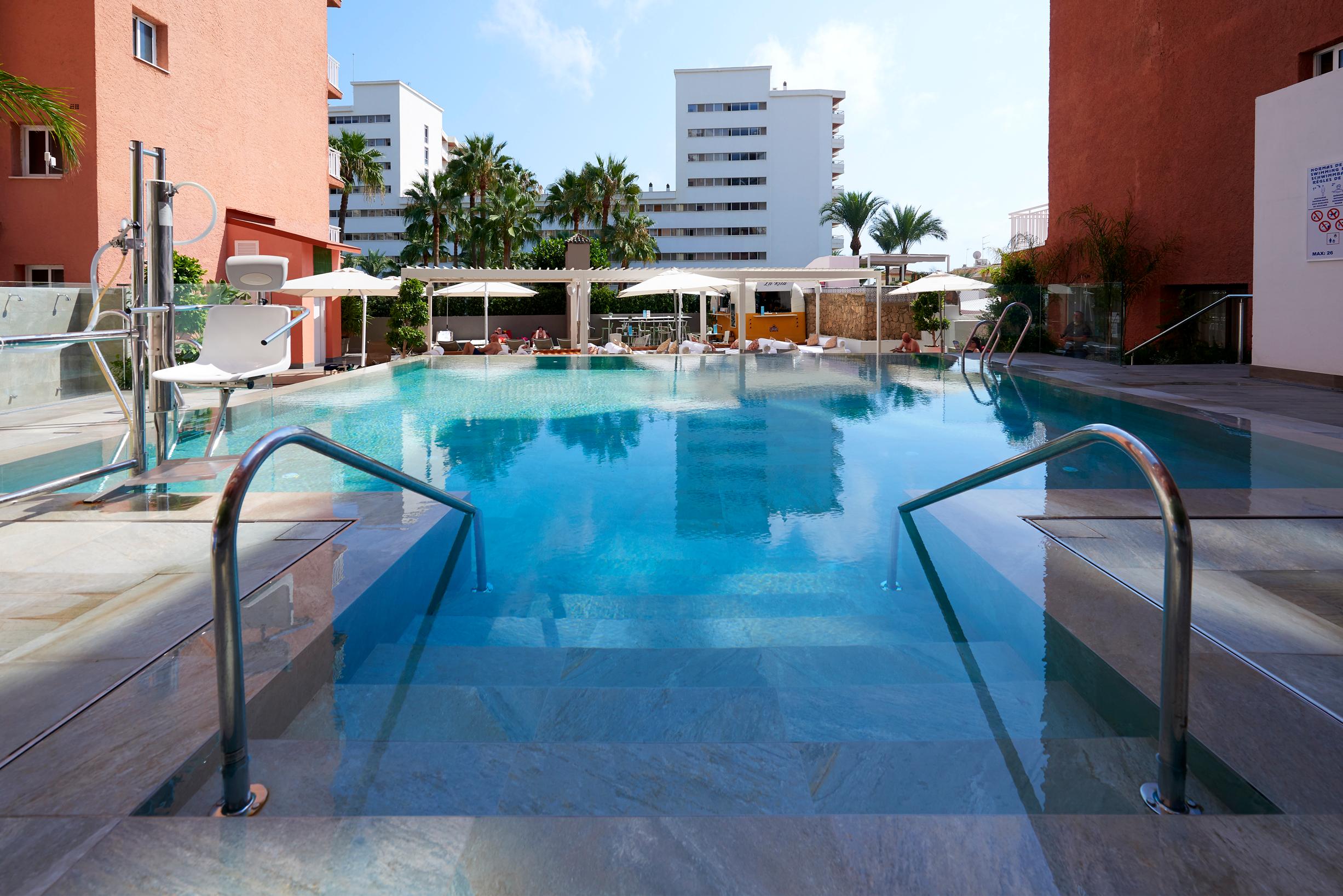 Outdoor swimming pool at the Hotel Fenix Torremolinos - Adults Only