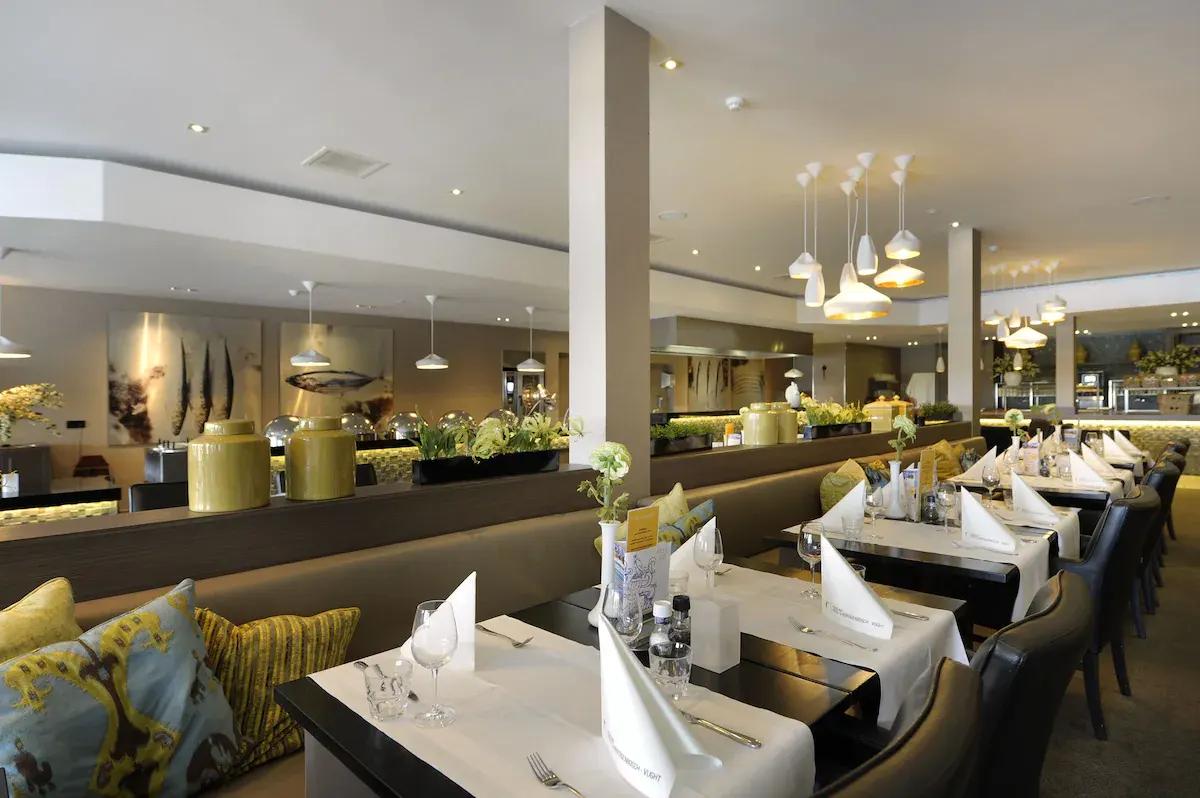 Indoor dining area at the Hotel Vught s Hertogenbosch