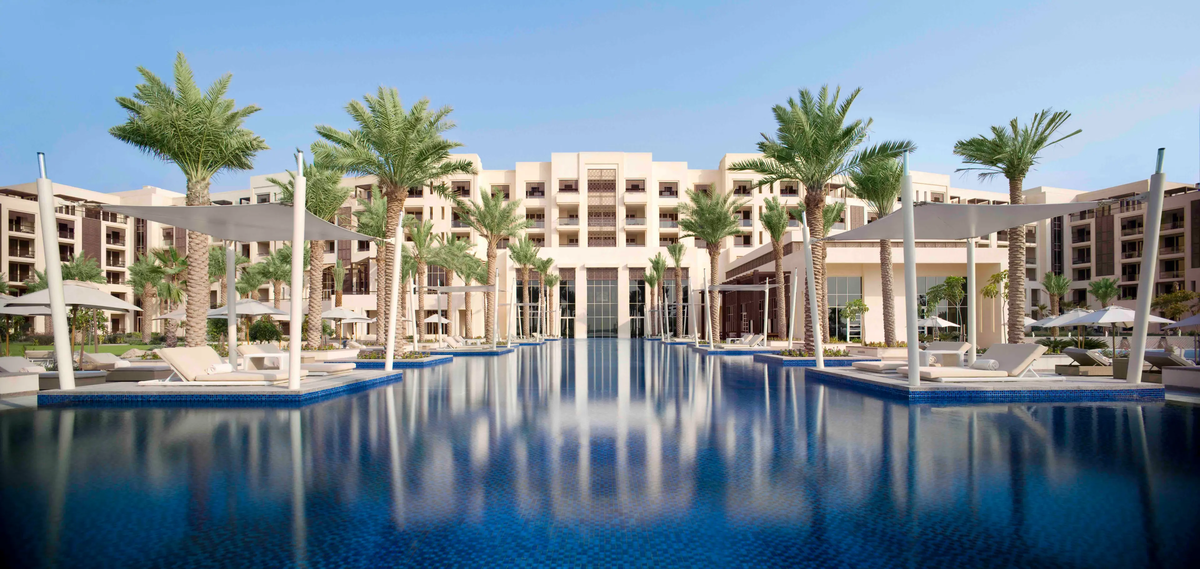 Panoramic view of the Park Hyatt Abu Dhabi Hotel and Villas overlooking the outdoor swimming pool