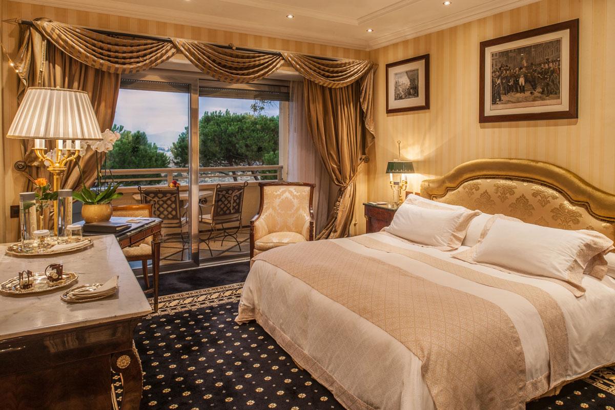 Double bed room at the Rome Cavalieri, A Waldorf Astoria Hotel with a balcony