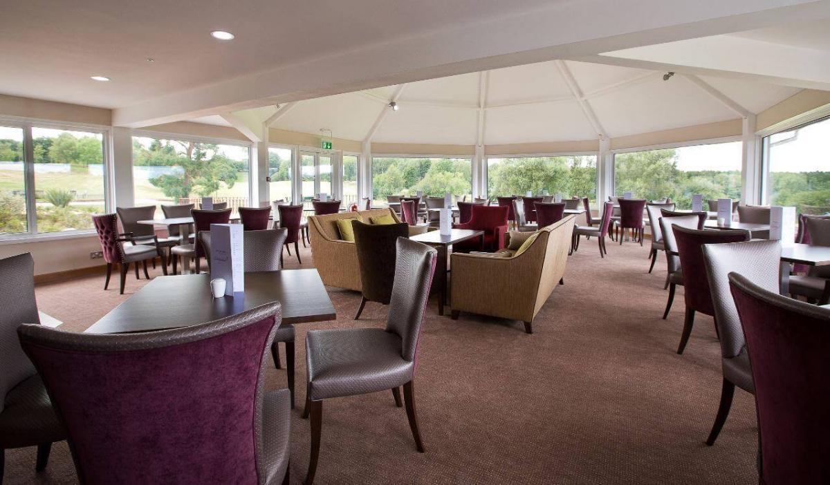 Dining room at the Sandford Springs Hotel & Golf Club