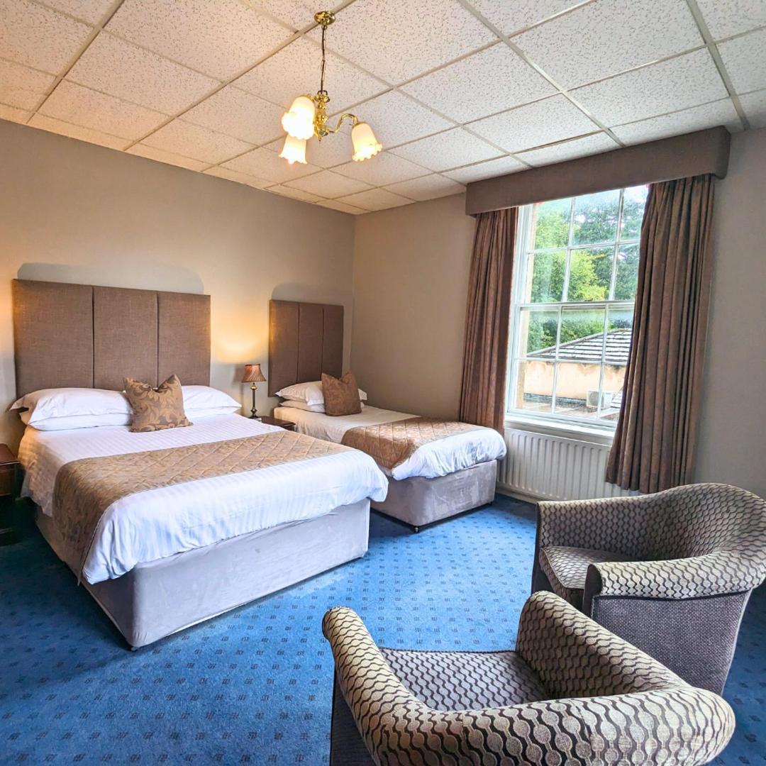 Twin bed room at the Shaw Hill Golf Resort & Spa Hotel