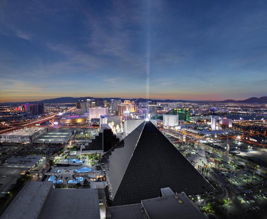 Overhead view of the all black pyramid looking Luxor Casino & Resort building