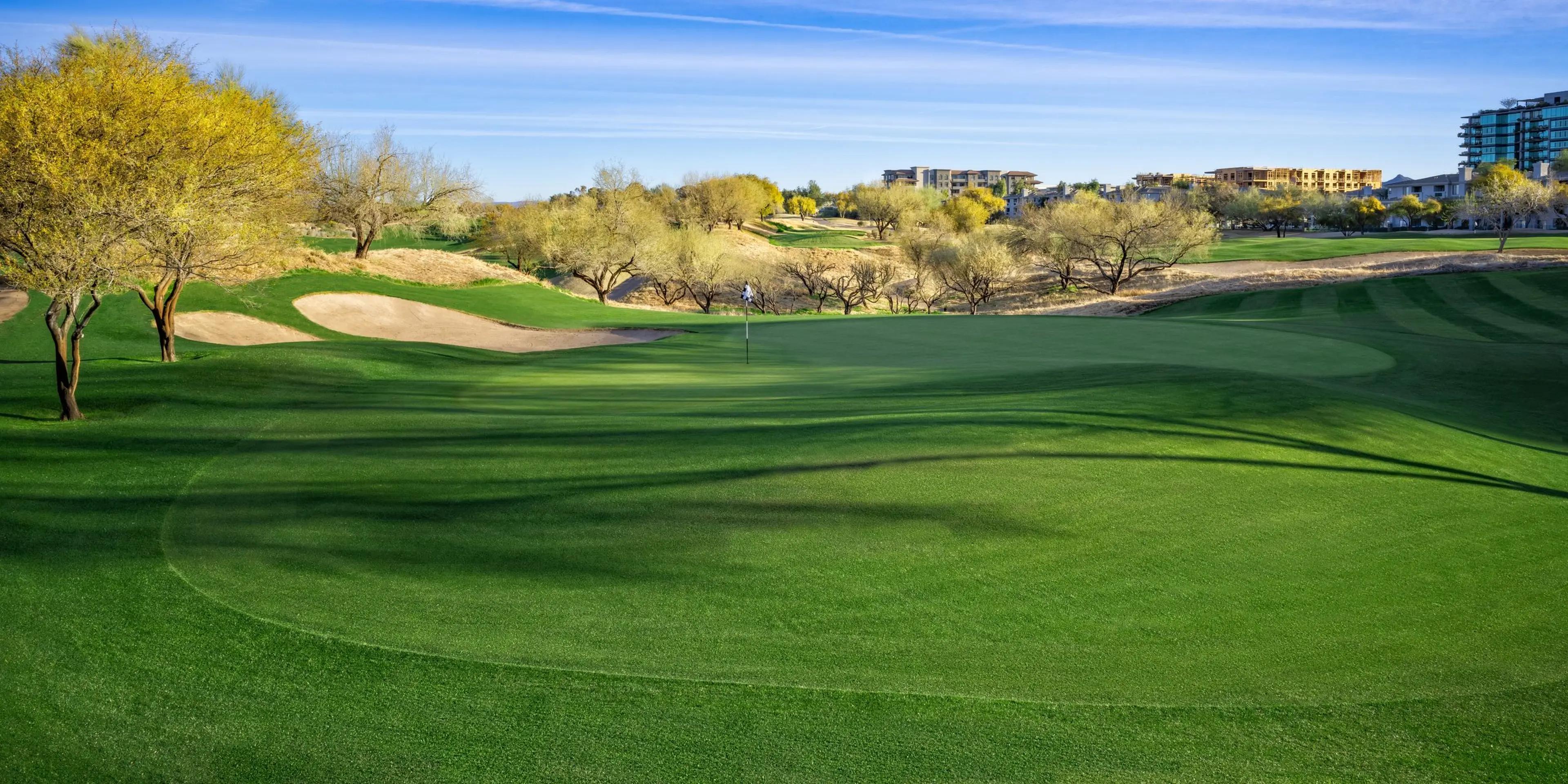 A well maintained fairway nestled with sand bunkers at The Westin Kierland Resort and Spa