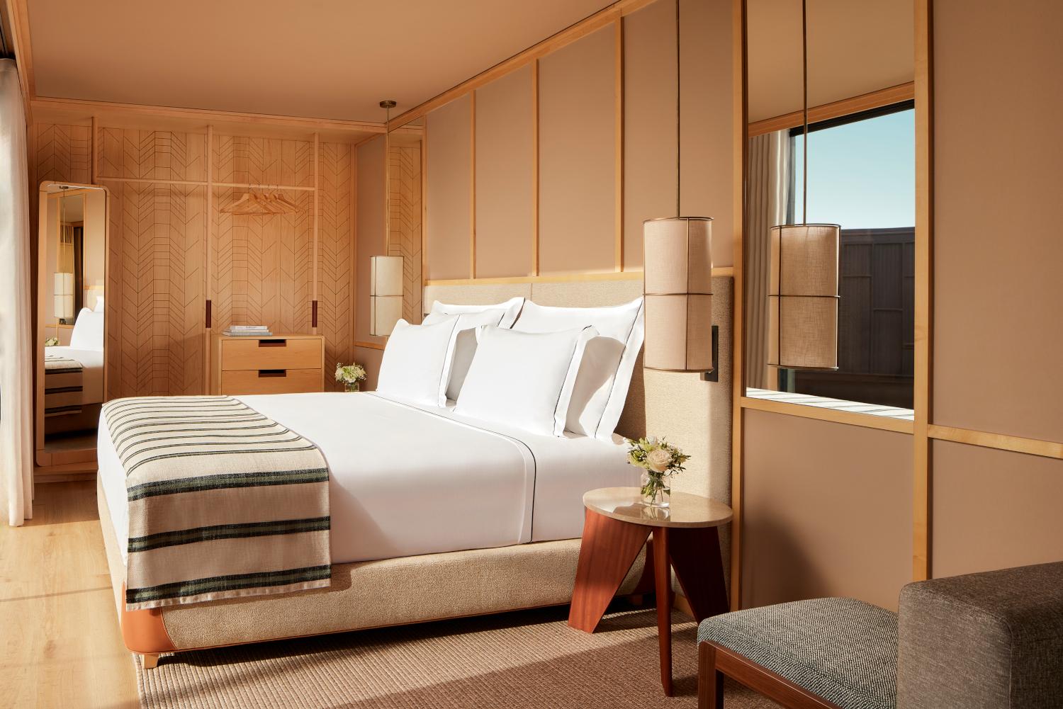 Double bed room as part of a lodge at Tivoli Estela Golf & Lodges Porto